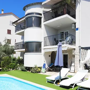 apartments-skandi1.primorje-gorskikotar.com/